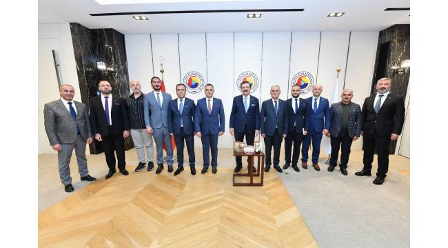 ATSO (TOBB) Başkanı M. Rifat Hisarcıklıoğlu’nu makamında ziyaret etti.