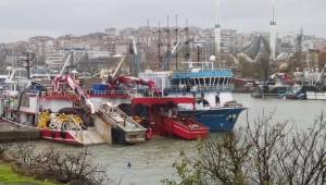 DENİZLERDE AV YASAĞI BAŞLADI