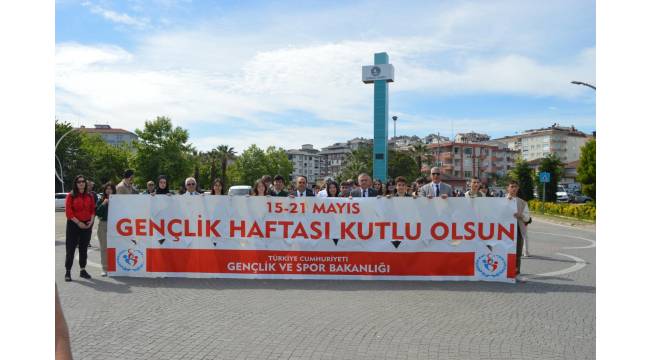 15-21 Mayıs Gençlik Haftası “Gençlik Yürüyüşü” İle Başladı 