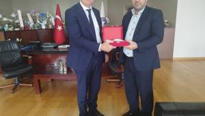 Belediye Başkanı Fikret Albayrak'ın ilk işi iyilik oldu.