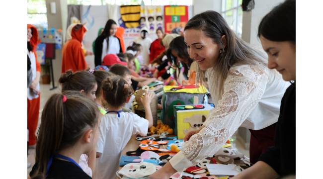 “Çocuklar Gülerse Dünya Güler”