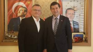 Esnaf ve Sanatkarlar Odası Başkanı Duygu Aydoğan'dan Belediye Başkanı Turan Yüzücü'ye Ziyaret