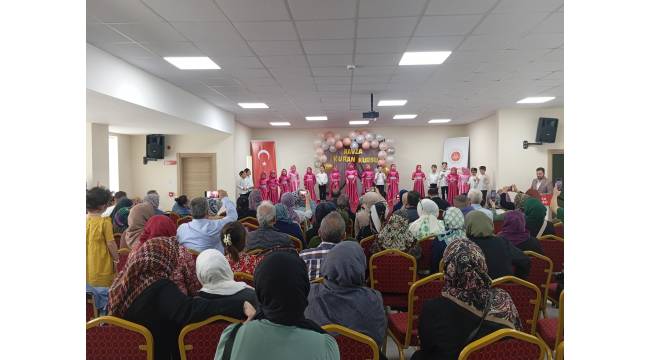 Minik Yüreklerden Büyük Gösteri: Ravza Kur’an Kursu’ndan Duygusal Yıl Sonu Programı