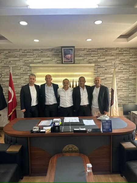 Muammer Büyük Güven Tazeledi: Akçakoca Motorlu Taşıyıcılar Kooperatifi'nde Tek Listeyle Devam Kararı