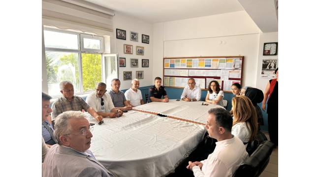 AK Parti Akçakoca İlçe Teşkilatı’ndan Tepeköy Okullarına Bahar Şenliği Ziyareti