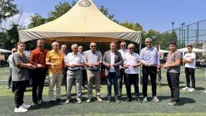 AK Parti Akçakoca İlçe Teşkilatından Fedai Karabıyık MTAL’nin Yıl Sonu Sergisine Ziyaret