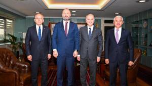 Akçakoca'da PTT Hizmetleri Geliştiriliyor: Ak Parti İlçe Başkanı İşleyen'den Önemli Açıklamalar