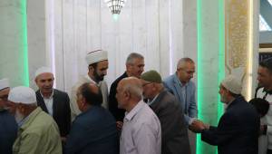Akçakoca Merkez Camii’nde Bayramlaşma Coşkusu