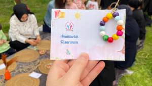 D.Ü.'DEN AİLE YILI’NA ANLAMLI KATKI: SANAT ATÖLYESİYLE ANAHTARLIK TASARLADILAR