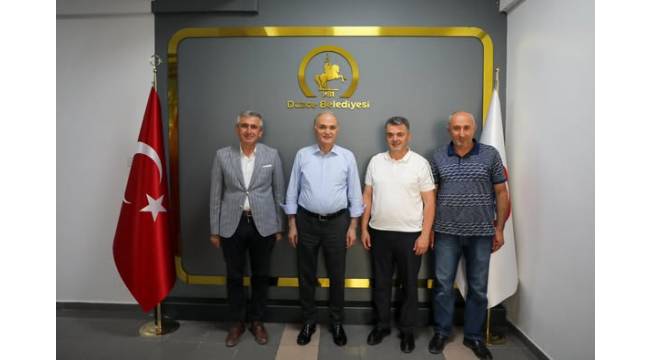 Düzce'de Başkanlar Buluştu: Akçakoca-Karasu Yolu İçin İş Birliği Mesajı