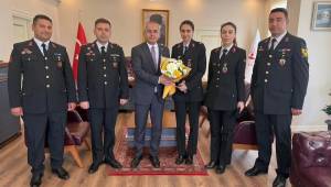 Jandarma Komutanları, Akçakoca Kaymakamı Pișkin’i Ziyaret Etti