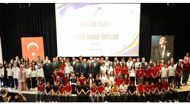 Optimal Vakfı Eğitim Destek Programı ile Akçakoca’nın Gençleri Geleceğe Hazırlanıyor