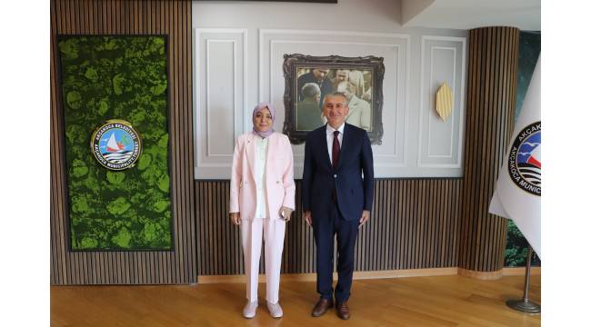 Cumhurbaşkanı Başdanışmanı Saadet Oruç’tan Başkan Fikret Albayrak’a Nazik Ziyaret