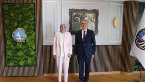 Cumhurbaşkanı Başdanışmanı Saadet Oruç’tan Başkan Fikret Albayrak’a Nazik Ziyaret