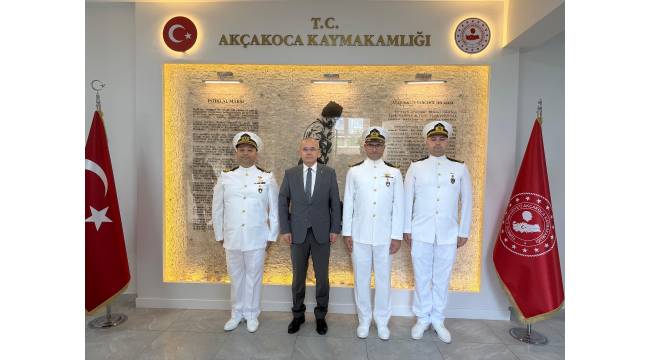 Denizcilik ve Kabotaj Bayramı'nda TCG Rüzgar Akçakoca'daydı
