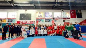 Düzce’de Analig Karate Grup Müsabakaları Coşkulu Bir Finalle Tamamlandı