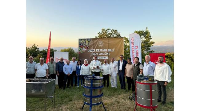 Düzce Kestane Balı Hasadı Şenlik Havasında Gerçekleşti