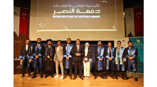 Düzce Üniversitesi’nde Uluslararası Öğrenciler İçin Mezuniyet Coşkusu