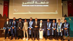 Düzce Üniversitesi’nde Uluslararası Öğrenciler İçin Mezuniyet Coşkusu