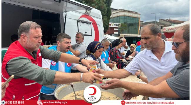 Kızılay Düzce İl Merkezi’nden Aşure İkramı Etkinliği