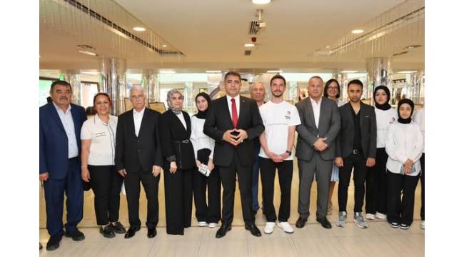 Krempark AVM’de 11 Temmuz Dünya Nüfus Günü’ne Özel Resim Sergisi Açıldı