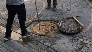 LAVABOYA DÖKÜLEN YAĞLAR GELECEĞİMİZİ TEHDİT EDİYOR!