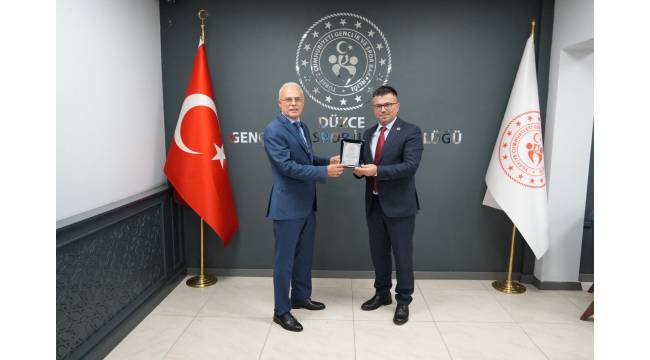 Düzce Gençlik ve Spor İl Müdürlüğü'nde Devir Teslim Töreni Gerçekleştirildi