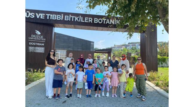Düzce Üniversitesi Çocuk Kampüsü Öğrencileri Botanik Bahçesinde Doğayla Buluştu