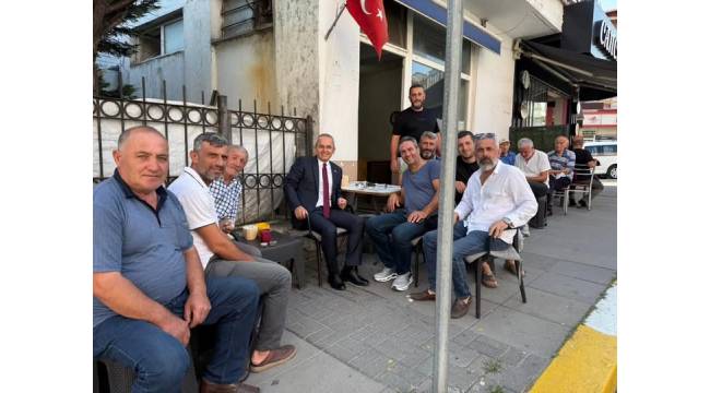 Kaymakam Deniz Pişkin, Yeni Haftaya Esnaf ve Vatandaşlarla Sabah Çayı İçerek Başladı