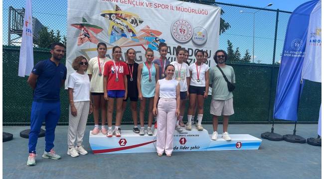 Tenis Takımlarımız Türkiye Şampiyonası’na Yükseldi
