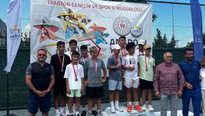 Tenis Takımlarımız Türkiye Şampiyonası’na Yükseldi