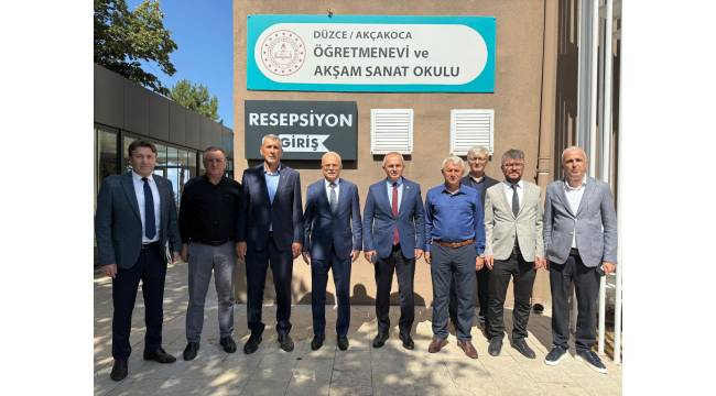 Akçakoca’da Kız Öğrencilerin Yurt İhtiyacına Çözüm İçin Örnek Dayanışma