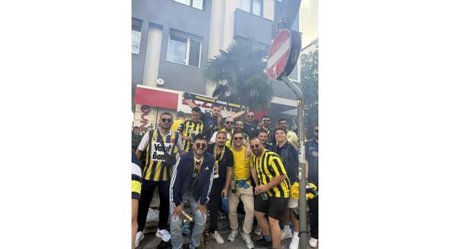 Akçakocalı Fenerbahçe Taraftarları İstanbul’a Çıkarma Yaptı
