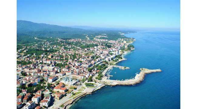Dört Mevsim Ayrı Güzel: Akçakoca Sizi Bekliyor