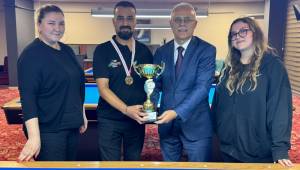 Düzce’de 3 Bant Bilardo Şampiyonu Özkan Kocabıyık Oldu