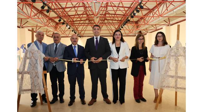 “Zamansız, Sonsuz Yaz: Mısır’ın Işığında Bir Gardırop” Sergisi Ziyarete Açıldı