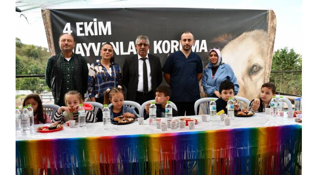 4 EKİM HAYVANLARI KORUMA GÜNÜ DOLAYISIYLA BARINAĞA ÖĞRENCİLERDEN ZİYARET
