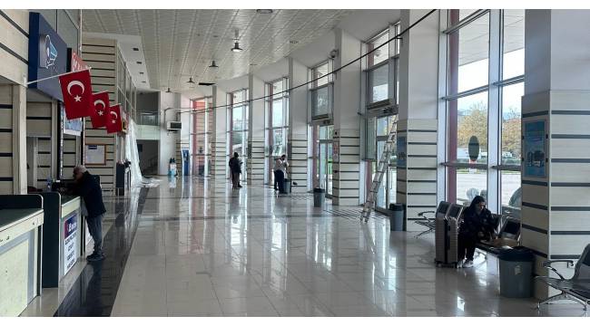 Akçakoca Belediyesi’nden Terminalde Kapsamlı Temizlik Çalışması