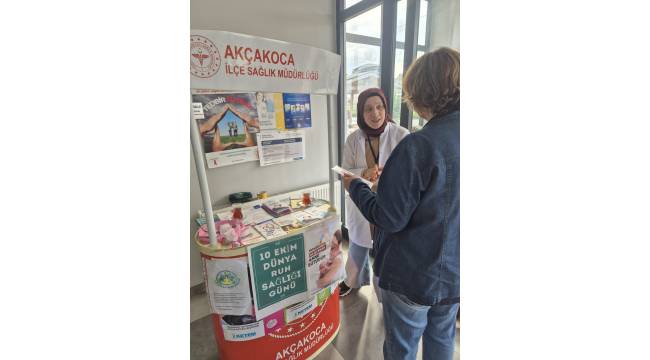 Akçakoca’da Sağlık Haftası Etkinlikleri Kapsamında Bilgilendirme Standı Kuruldu