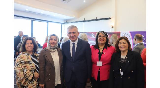 Başkan Fikret Albayrak, Akçakoca’daki Kadın Muhtarlar Çalıştayı’na Katıldı