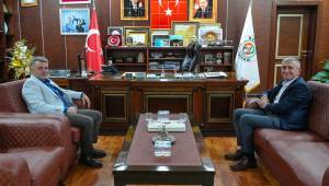 Karasu’da Samimi Ziyaret: Albayrak’tan Sarı’ya Teşekkür