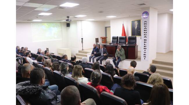 Akçakoca Belediye Başkanı Fikret Albayrak’tan Belediyenin Kadrolu Çalışanlarıyla Bilgilendirme Toplantısı