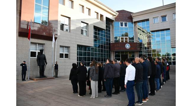 Başkan Fikret Albayrak’tan 10 Kasım Anma Töreni: “Aziz Ruhun Şad Olsun, Büyük Atatürk”
