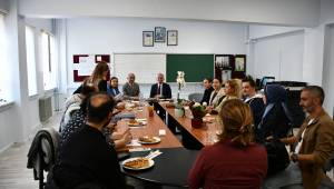 Başkan Fikret Albayrak’tan Akçakoca Sosyal Bilimler Lisesi’ne Ziyaret