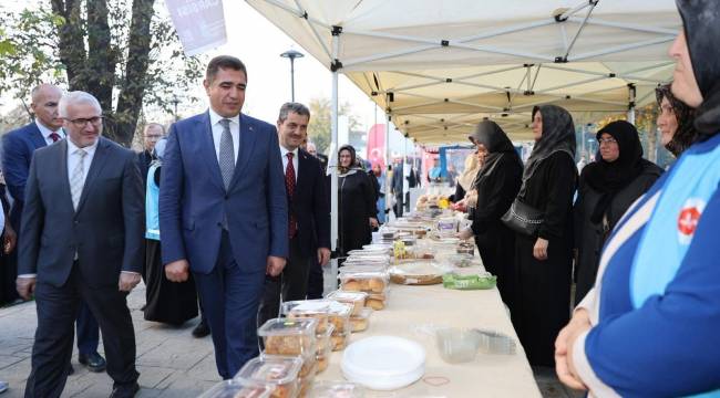 Düzce’de Filistin İçin “Hayır Çarşısı” Yoğun İlgiyle Açıldı