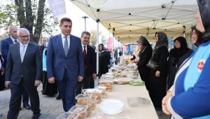 Düzce’de Filistin İçin “Hayır Çarşısı” Yoğun İlgiyle Açıldı