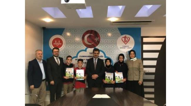 Düzce’de Minik Yüreklerden Filistin’e Büyük Destek