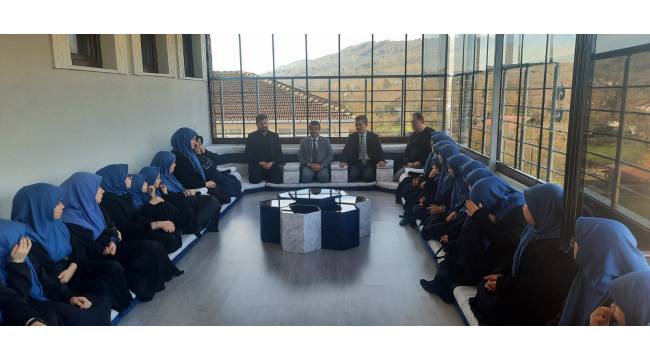 Konuralp Hafızlık Kız Kur’an Kursu’na Ziyaret