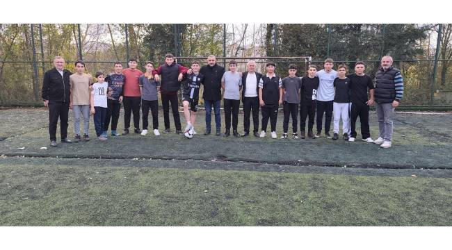 AK Parti Akçakoca İlçe Başkanı İşleyen’den Spor Sahaları İçin Yenileme Çağrısı