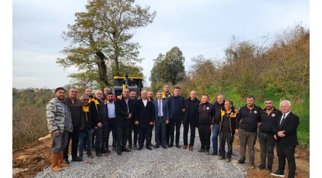 Akçakoca Beyören–Fakıllı Bağlantı Yolunda Sıcak Asfalt Çalışmaları İncelendi